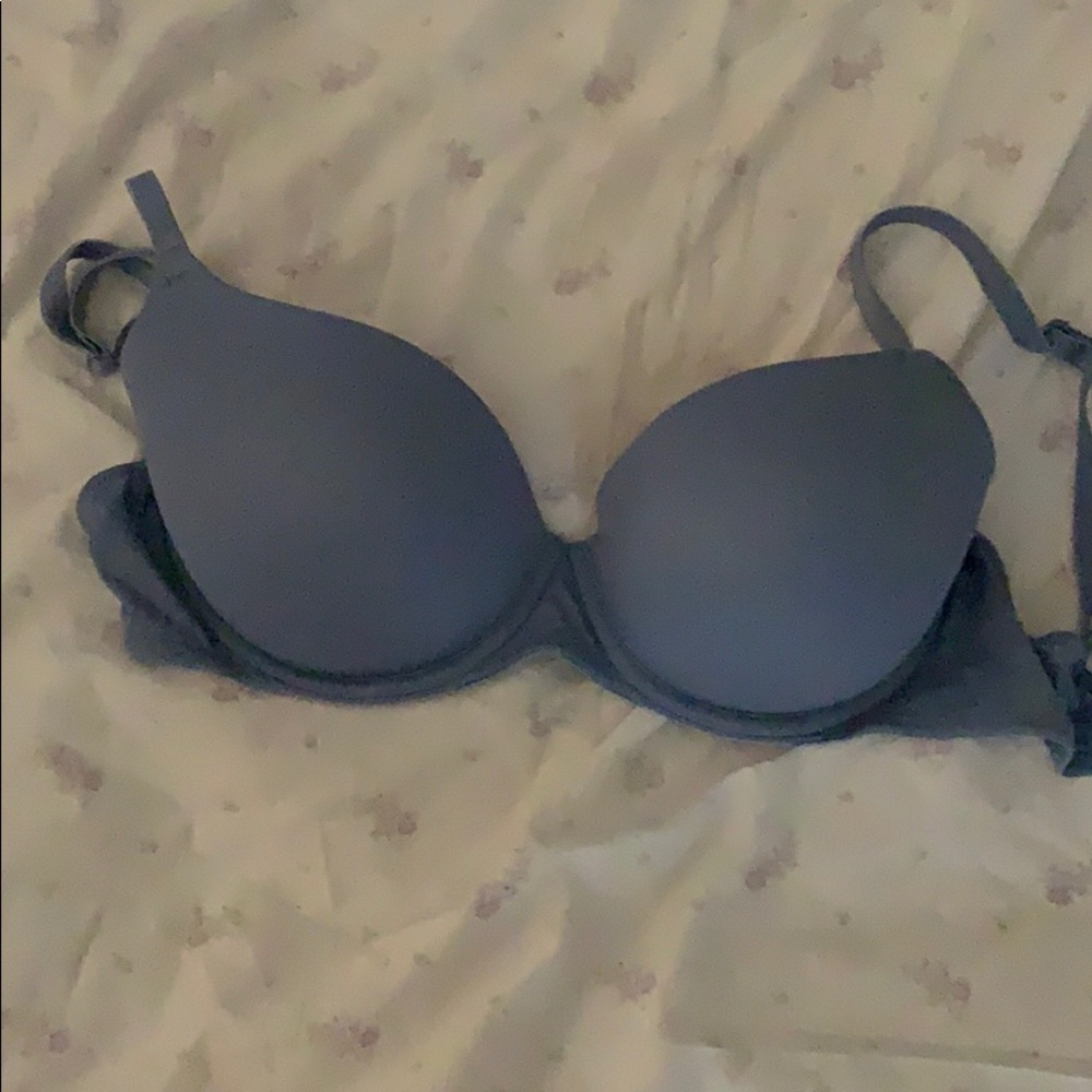 PINK lightly lined tshirt bra